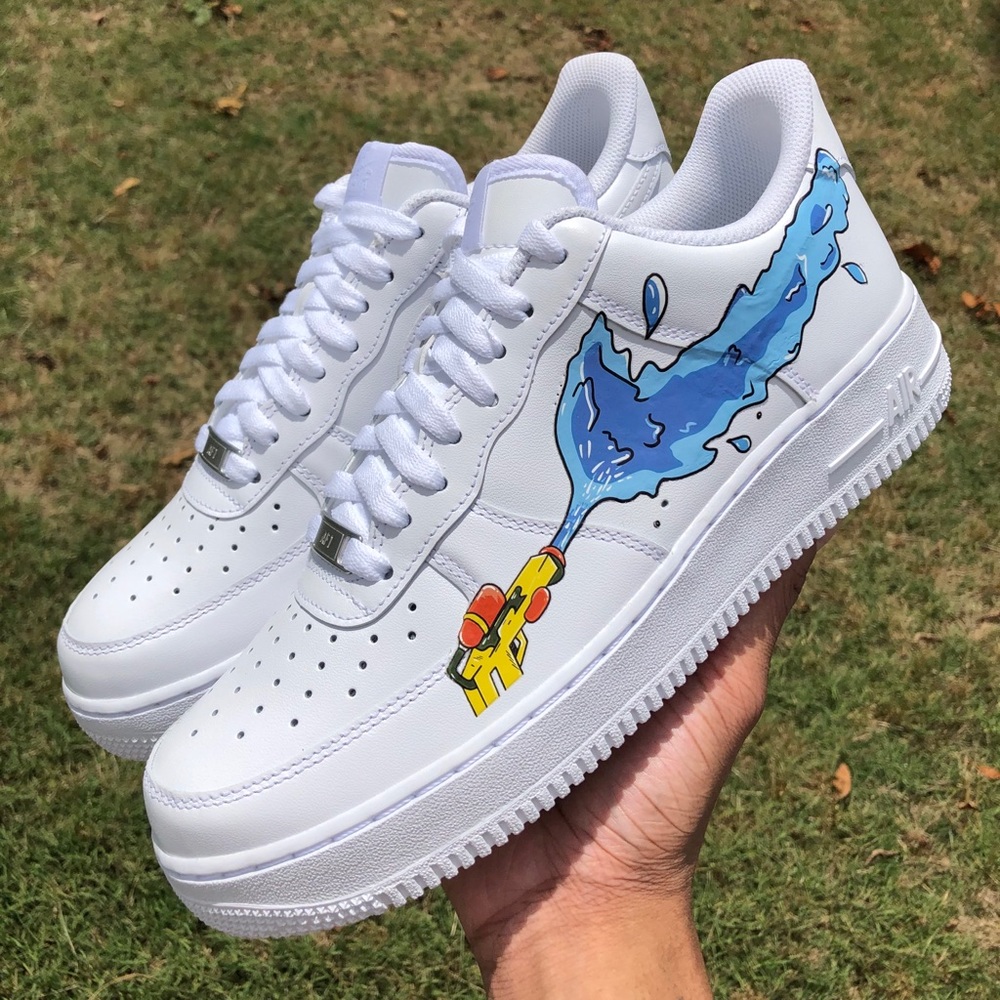 Water Gun - Picture 2 of 6